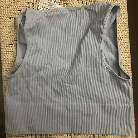 deep V ribbed crop top - Picture 3 of 3